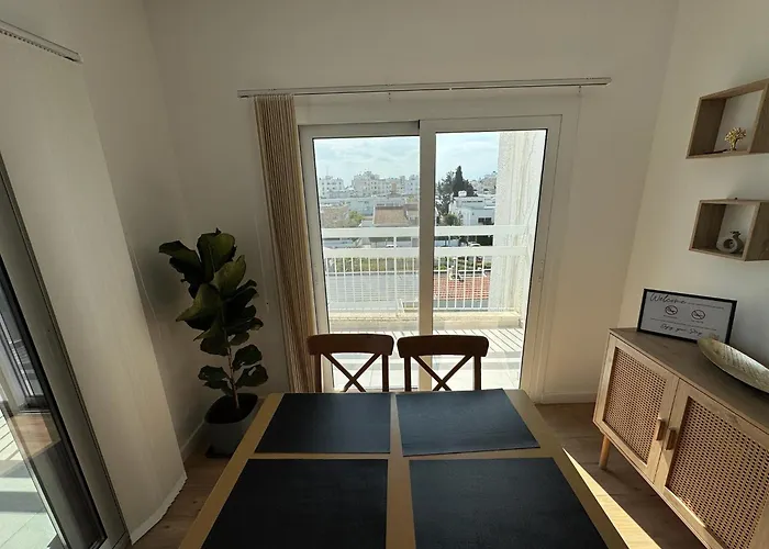 Апартаменты Business *