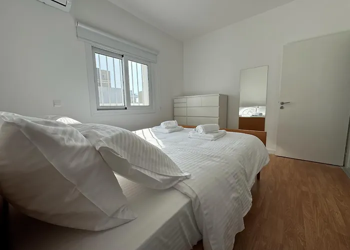 Business * Никосия